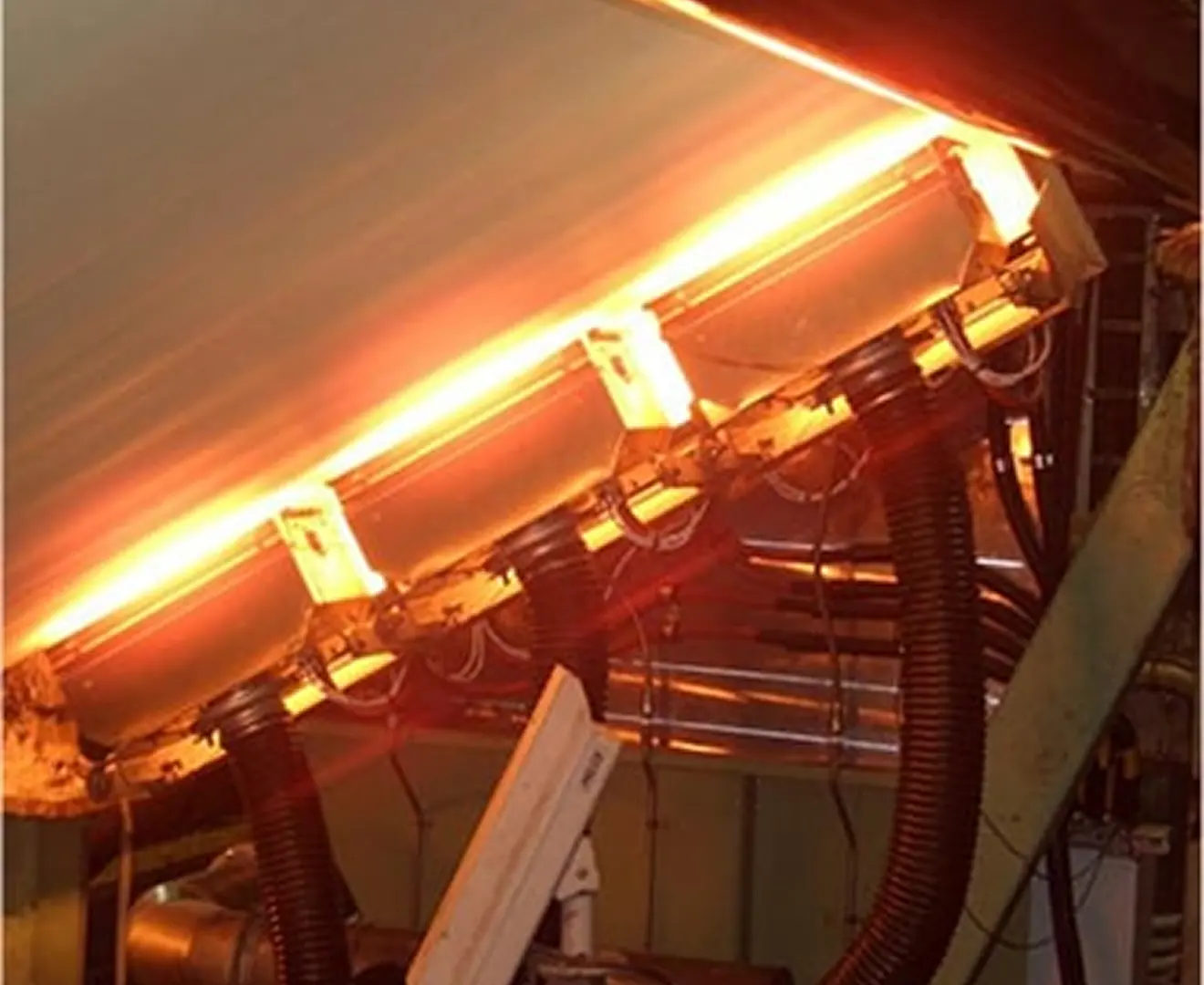 Picture of edge dryer removing moisture